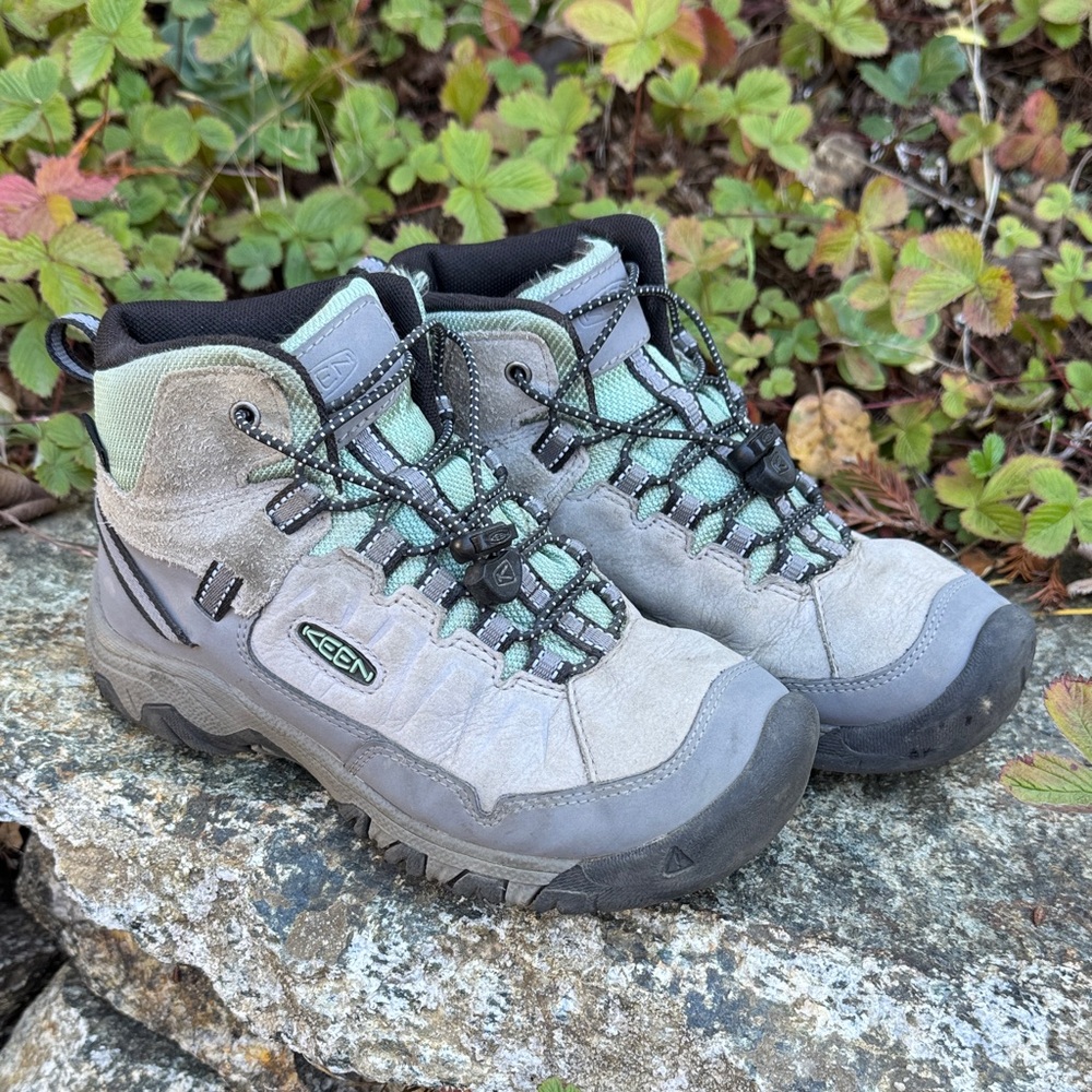 Keen Kids Targhee IV Gray Hiking Boots